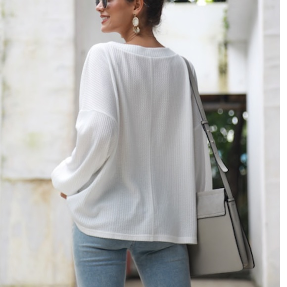 JUST IN ! White drop shoulder- Sweater - Picture 3 of 7